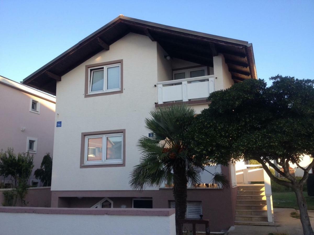Apartment Bonaca Nin Bagian luar foto