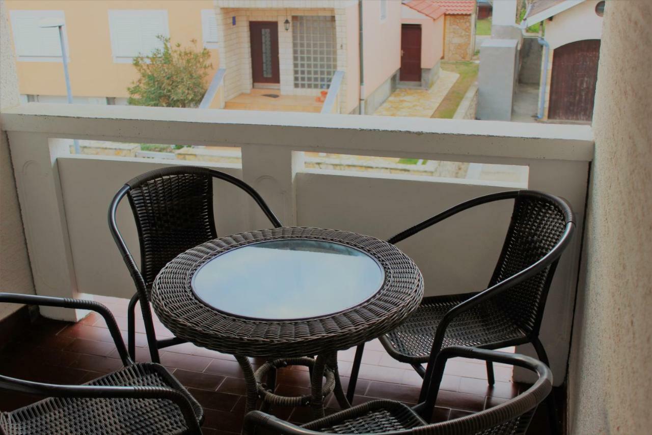 Apartment Bonaca Nin Bagian luar foto
